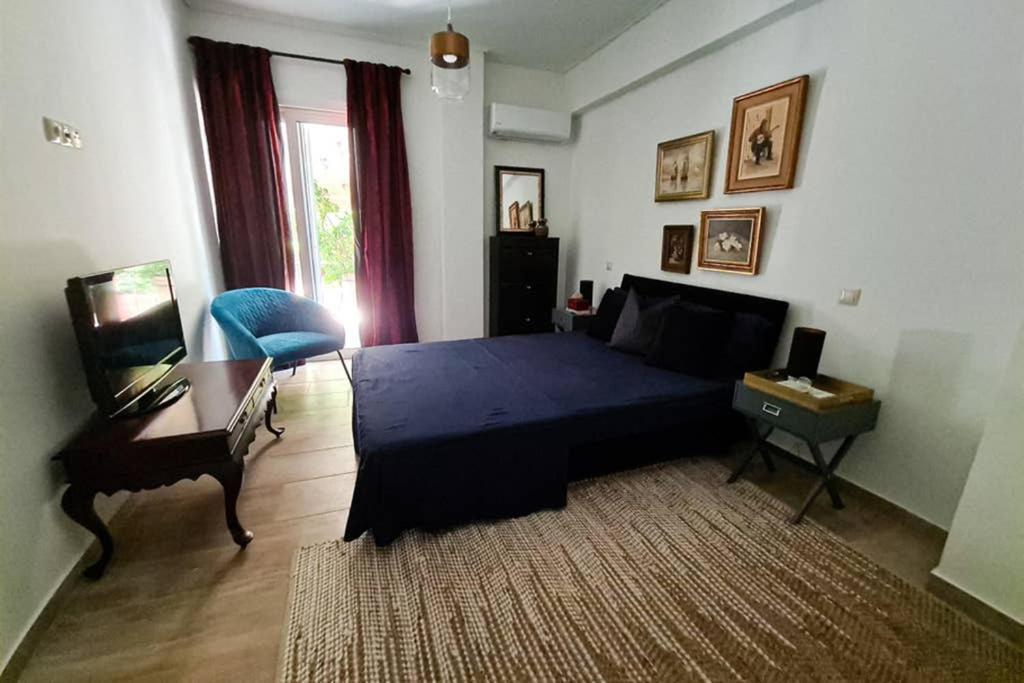 Modern Apt In The Heart Of Glyfada - Literally!! Athen Eksteriør bilde